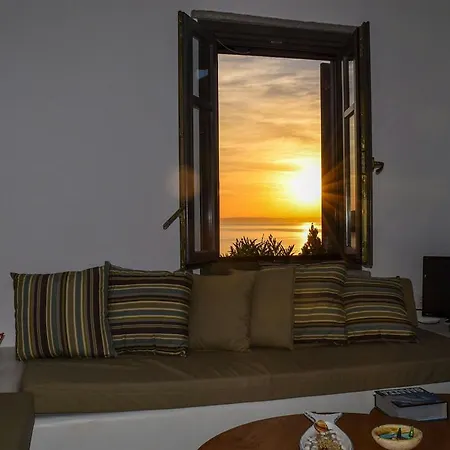Cycladic Maisonette *