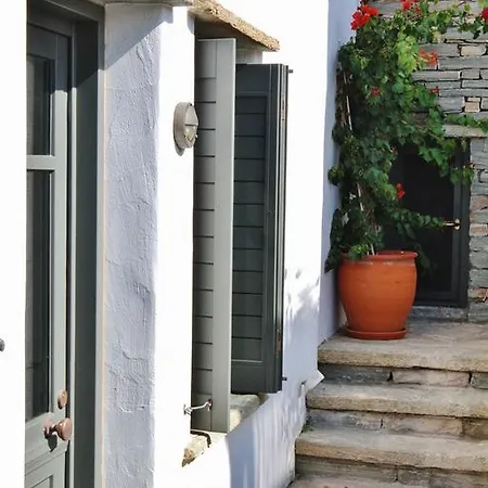 Cycladic Maisonette * Vourkárion