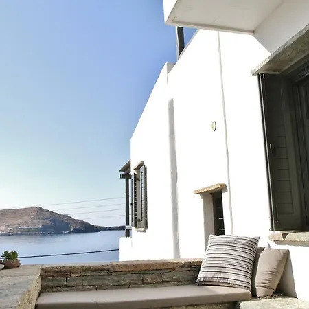 Cycladic Maisonette *
