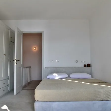 Cycladic Maisonette Vourkárion